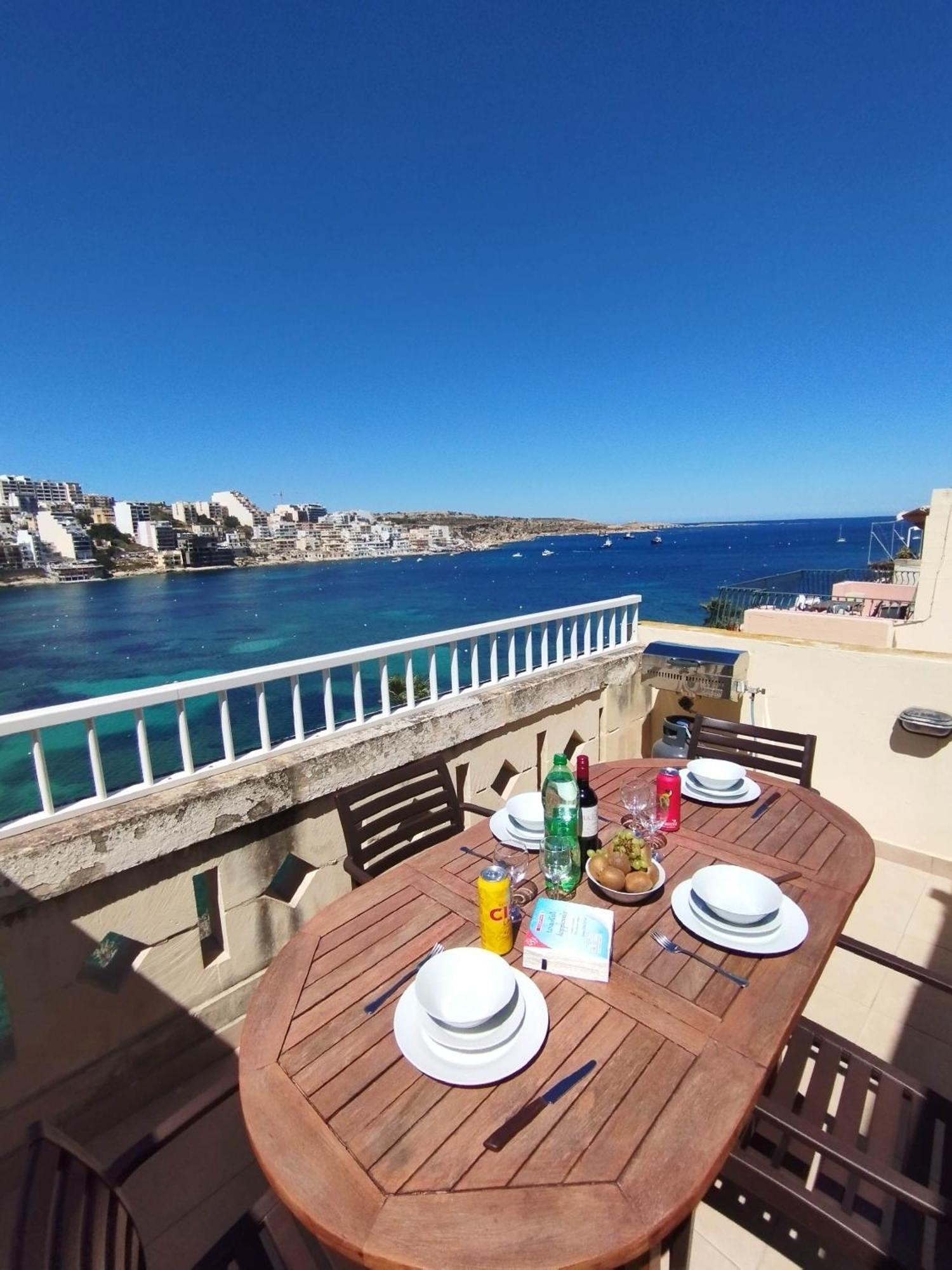 Apartamento Blue Harbour Seafront Penthouse With Large Terrace With Panoramic Sea Views - By Getawaysmalta Bahía de San Pablo Exterior foto