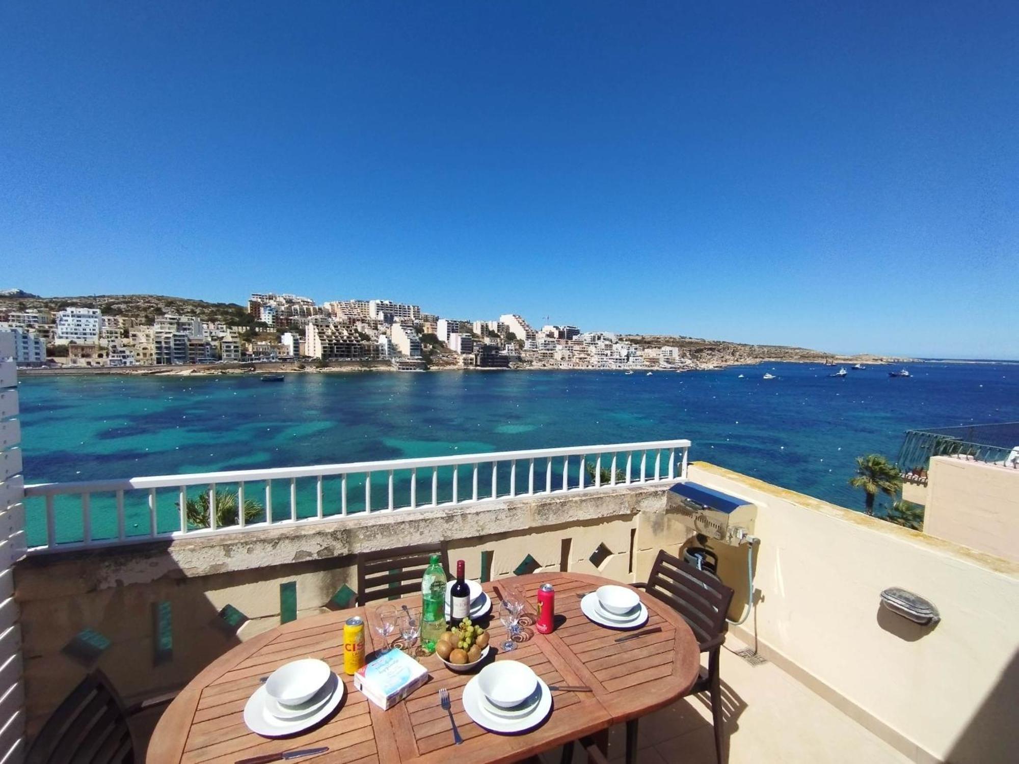 Apartamento Blue Harbour Seafront Penthouse With Large Terrace With Panoramic Sea Views - By Getawaysmalta Bahía de San Pablo Exterior foto