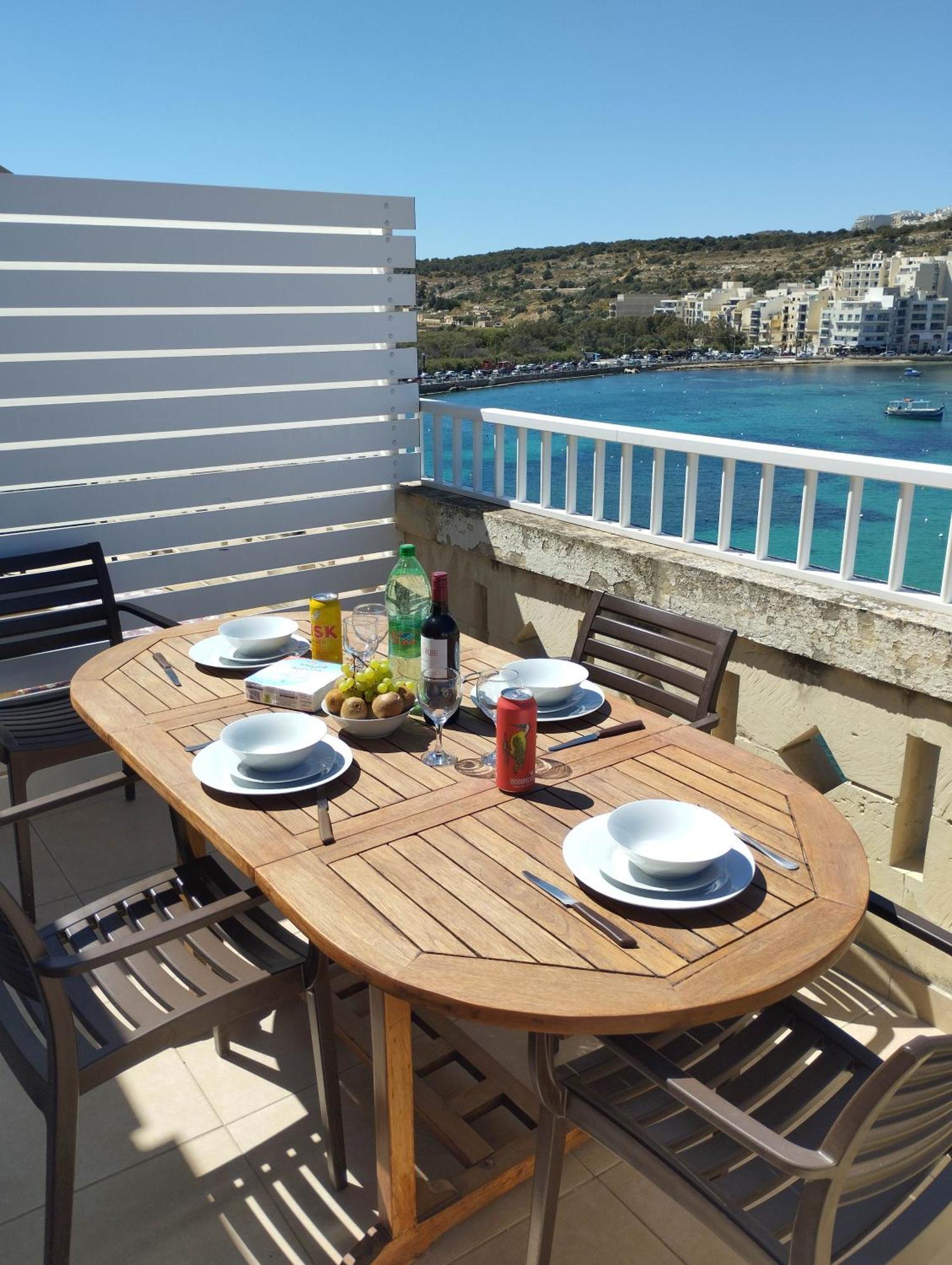 Apartamento Blue Harbour Seafront Penthouse With Large Terrace With Panoramic Sea Views - By Getawaysmalta Bahía de San Pablo Exterior foto
